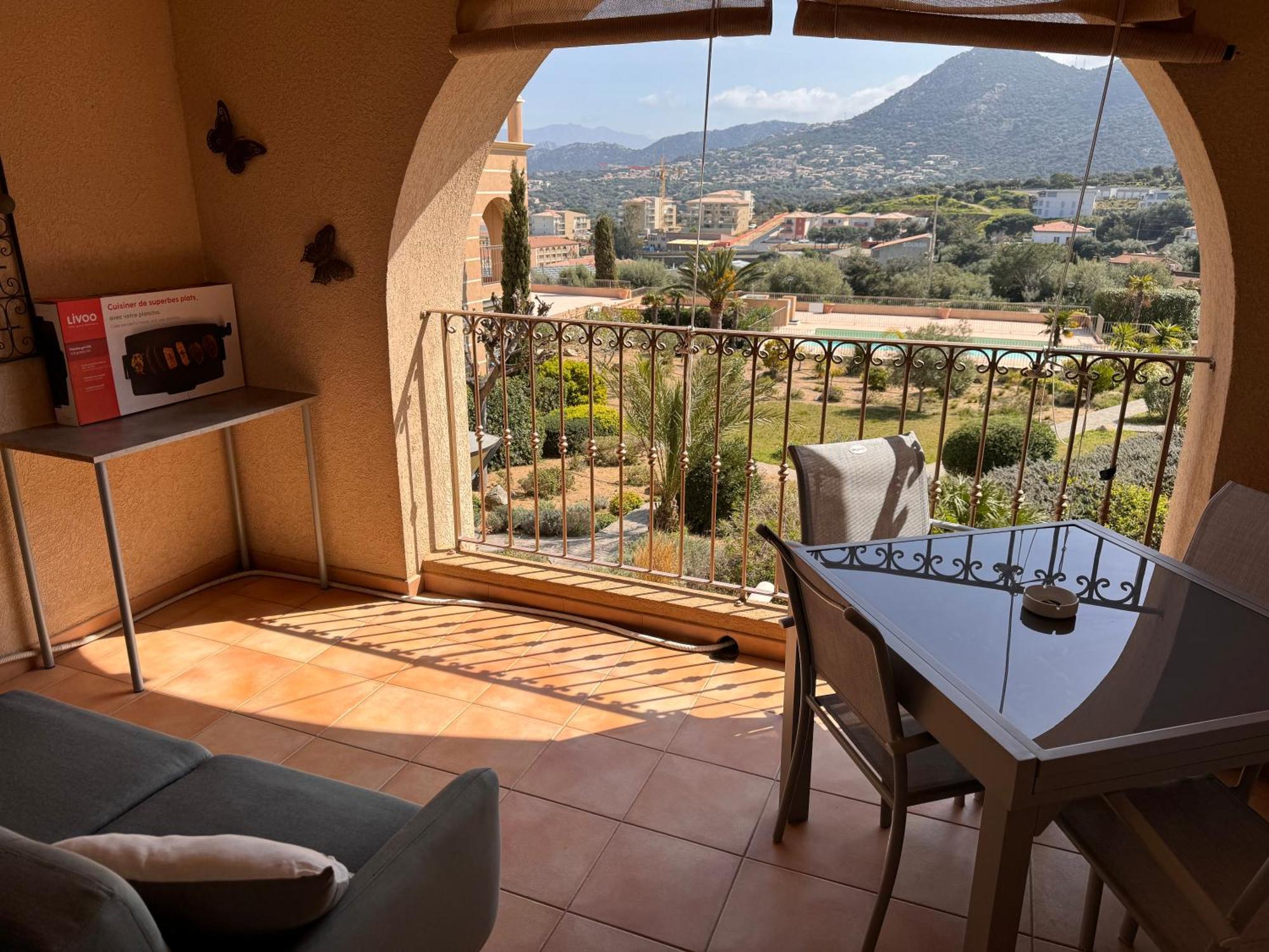 Joli Studio Tout Confort Proche Toutes Commodites Dans Residence Calme LʼÎle-Rousse Buitenkant foto